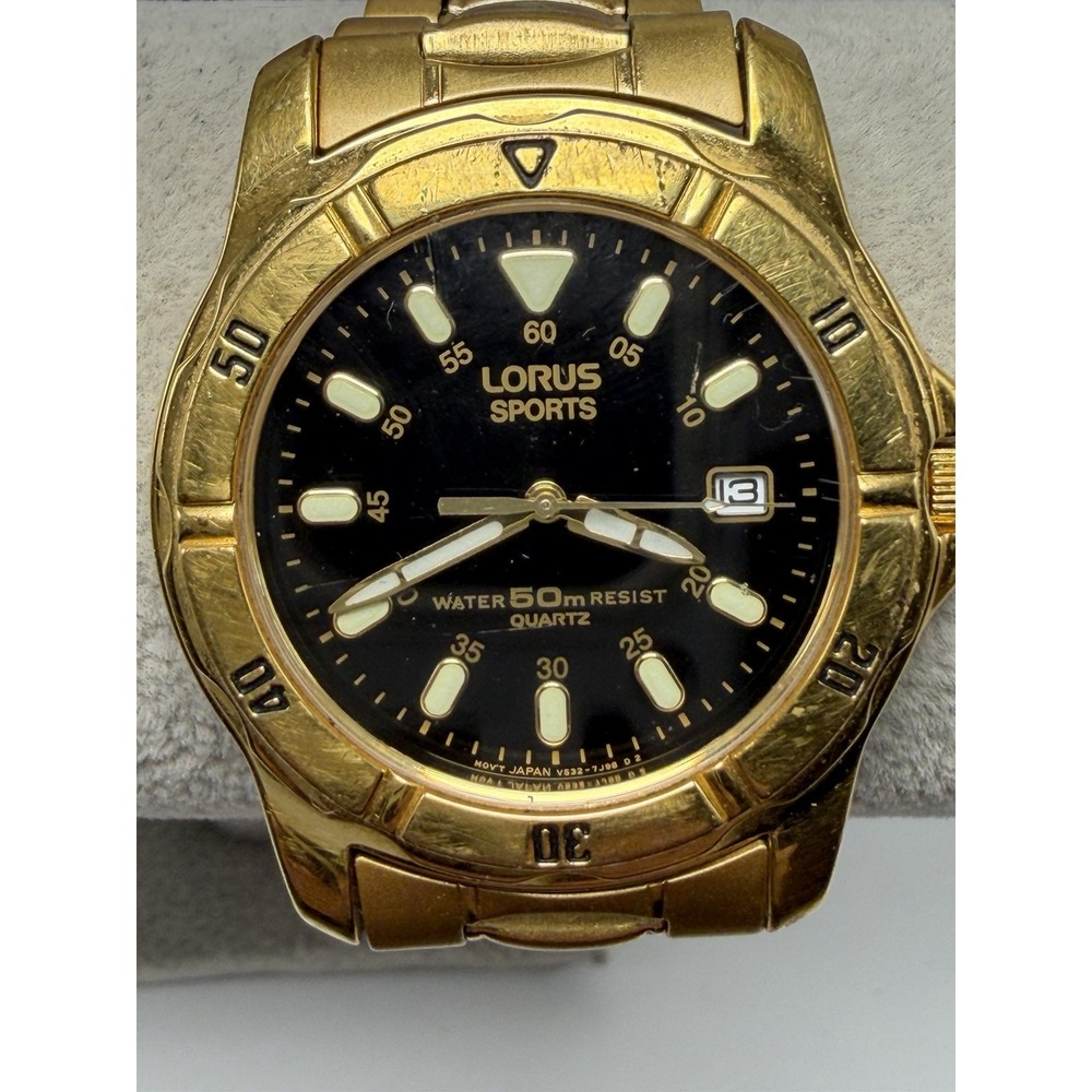Lorus Sports V532-7F40 Vintage Mens‎ Watch New Battery 38MM 7.75" Gold Tone